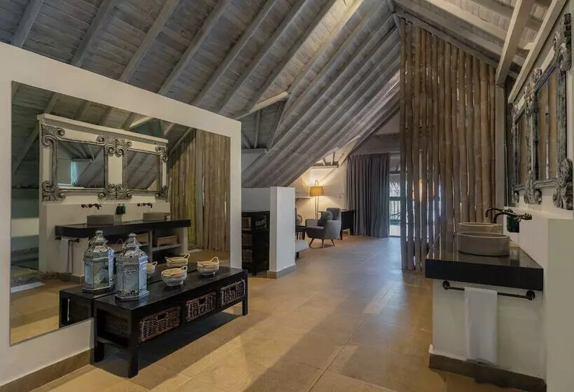 Fotos del hotel Melia Cartagena Karmairi:  25