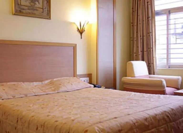 Fotos del hotel Roopa:  8