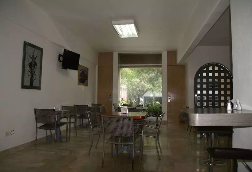 Fotos del hotel Suites Dioh:  12