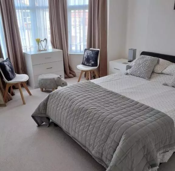 Fotos del hotel The Golden Sands B&b:  13