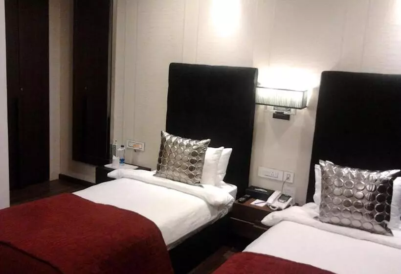 Fotos del hotel The Nanee Suites:  13