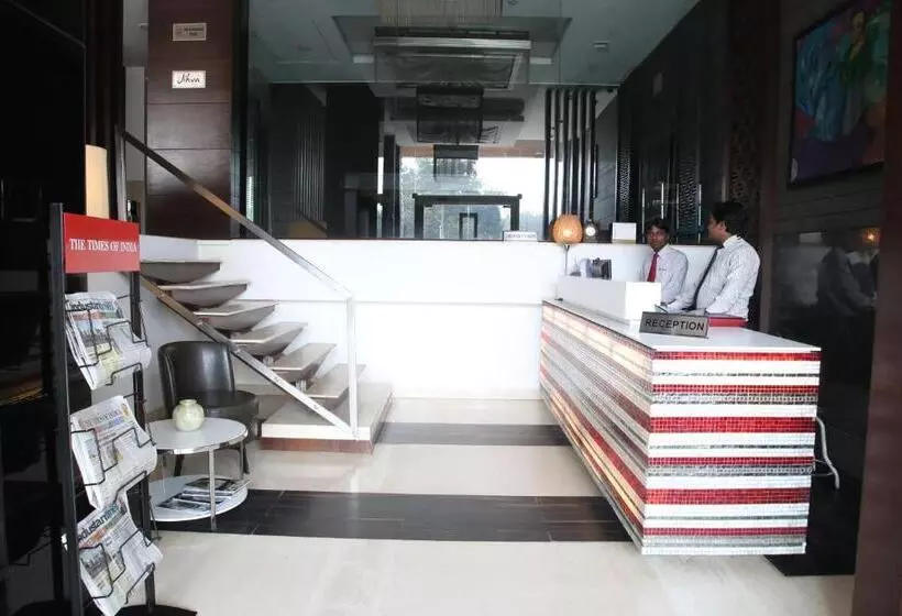 Fotos del hotel The Nanee Suites:  2