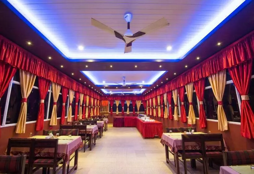 Fotos del hotel The New Whispering Meadows:  21