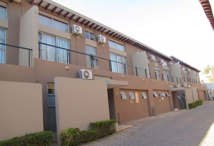 Fotos del hotel Silver Oak Luxury Accommodation:  17