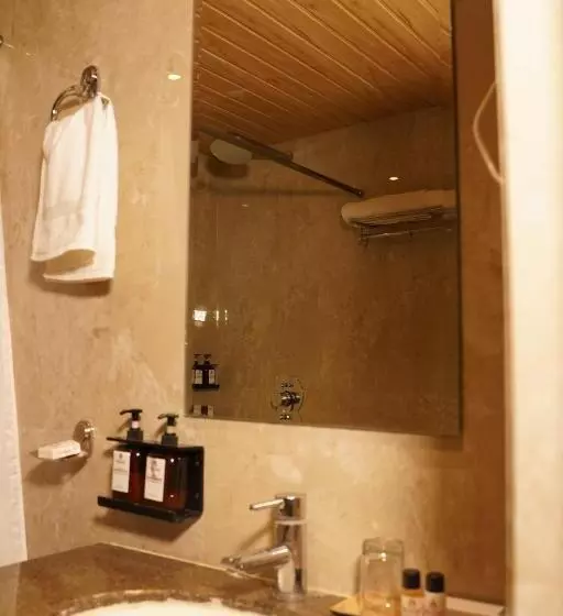 Fotos del hotel Gorbandh:  11