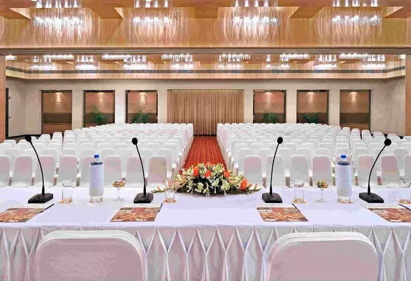 Fotos del hotel Hometel Chandigarh:  18