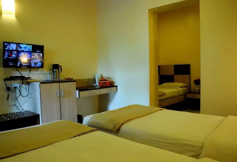 Fotos del hotel Madhav International:  23