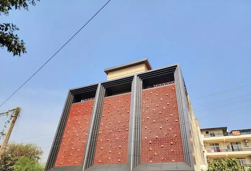 Square9  Near Huda Metro , Fortis & Cloud9