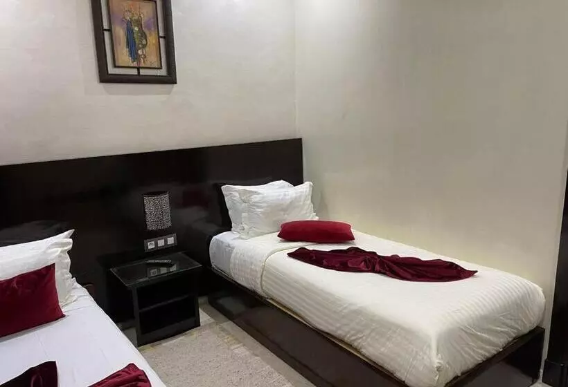 Fotos del hotel La Capitale:  19