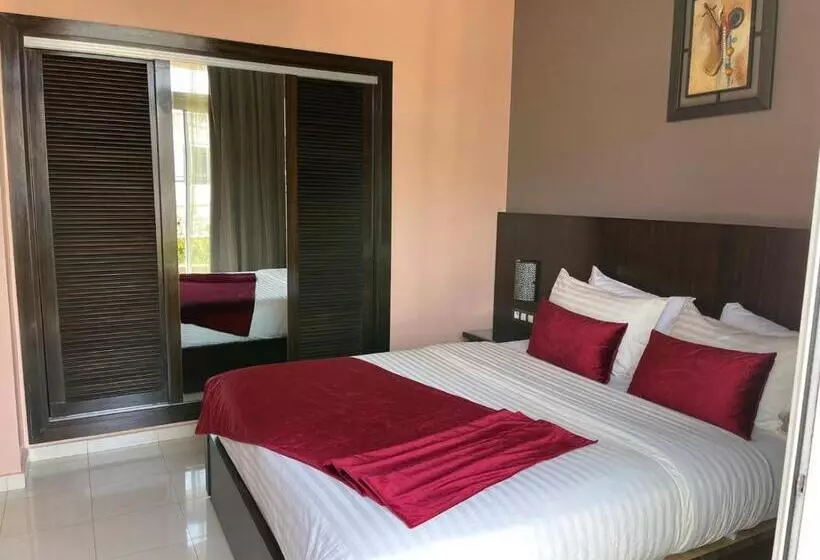 Fotos del hotel La Capitale:  23