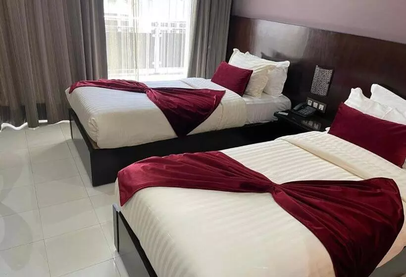 Fotos del hotel La Capitale:  20