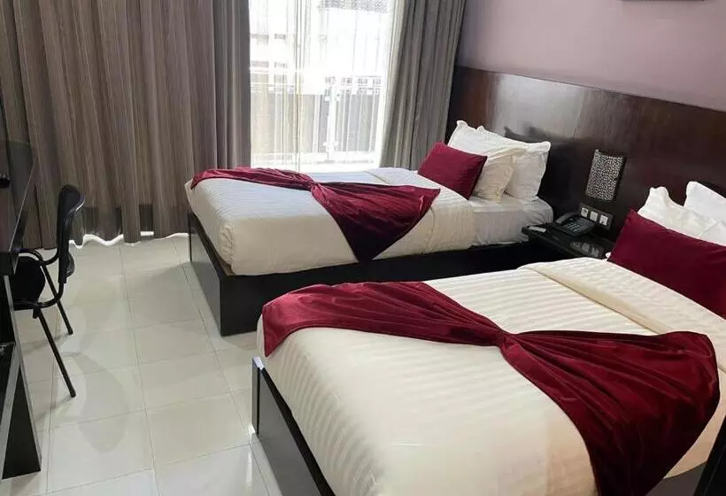 Fotos del hotel La Capitale:  21