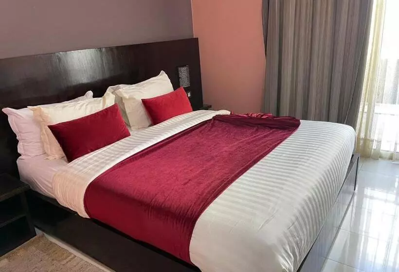 Fotos del hotel La Capitale:  10