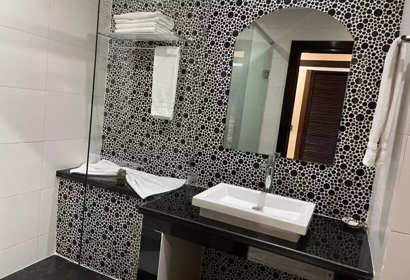 Fotos del hotel La Capitale:  11