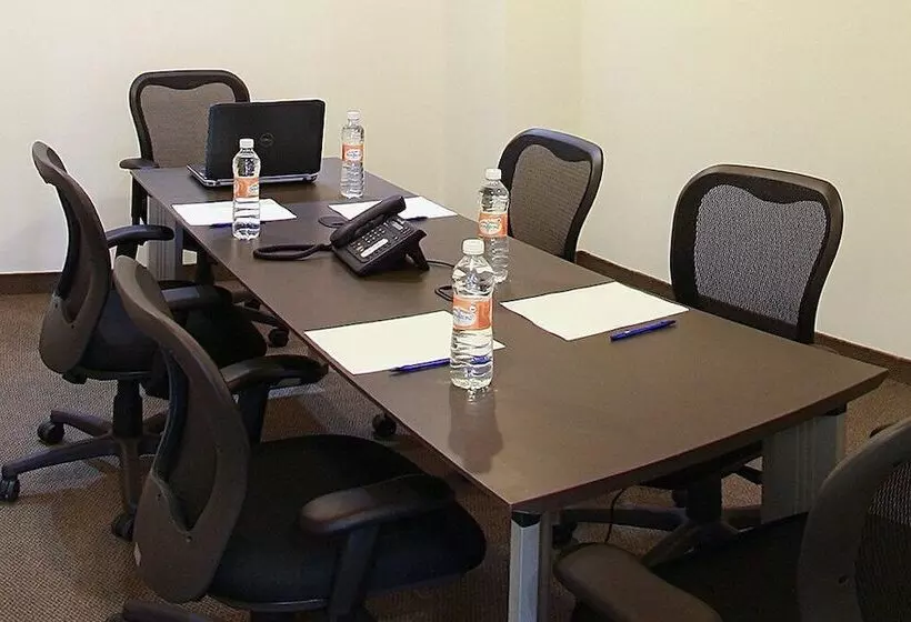 Fotos del hotel One Xalapa Las Animas:  13