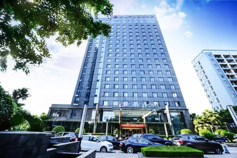 Days Inn Business Place at Chongqing Fortune Plaza