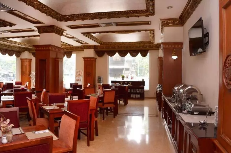 Fotos del hotel Quds Royal  Surabaya:  7