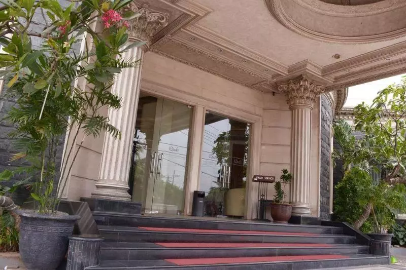 Fotos del hotel Quds Royal  Surabaya:  4