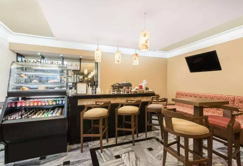 Fotos del hotel Wyndham Merida:  5