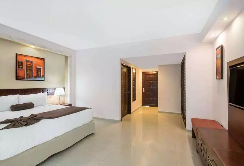 Fotos del hotel Wyndham Merida:  23