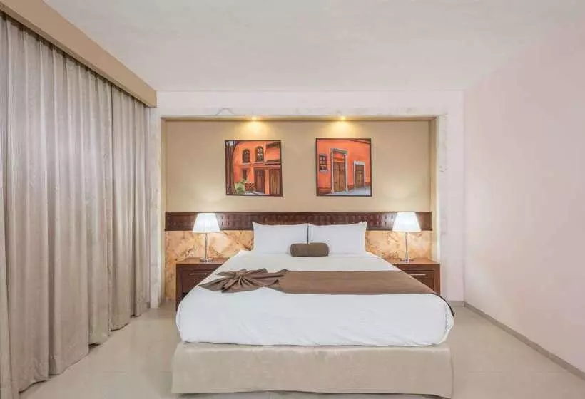 Fotos del hotel Wyndham Merida:  22