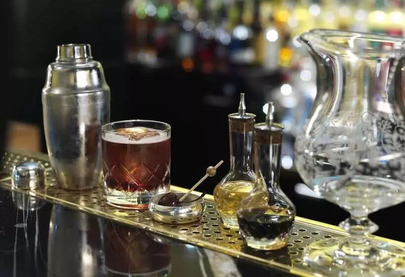 Fotos del hotel The Athenaeum Hotel & Residences:  4