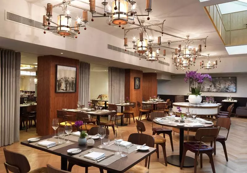 Fotos del hotel The Athenaeum Hotel & Residences:  10