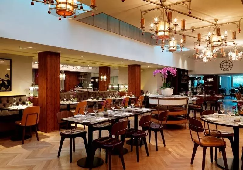 Fotos del hotel The Athenaeum Hotel & Residences:  19