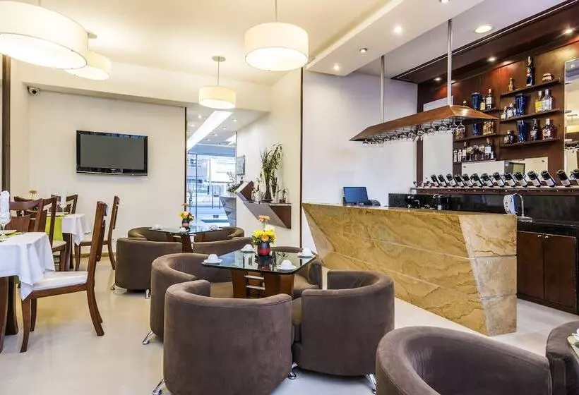 Fotos del hotel Platinum Suite:  4