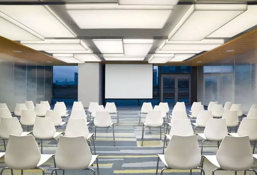 Fotos del hotel East Beijing:  9