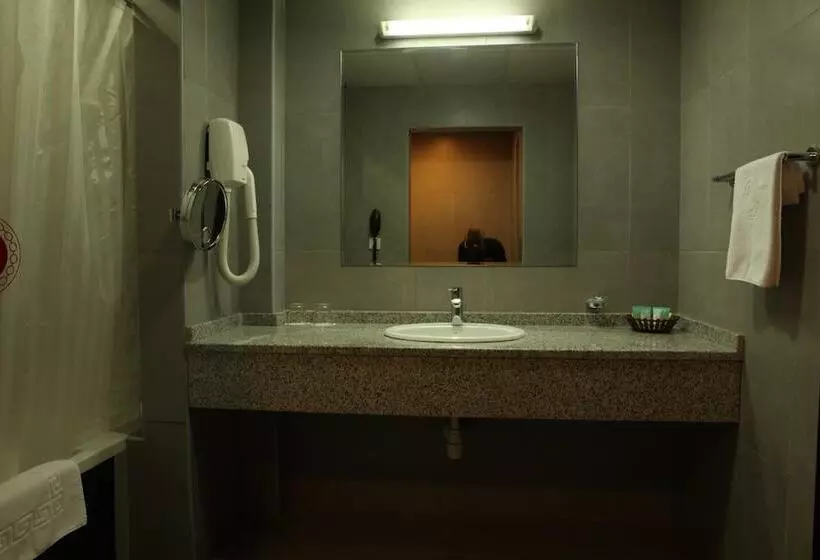 Fotos del hotel Ramee Rose  Apartments Abu Dhabi:  14