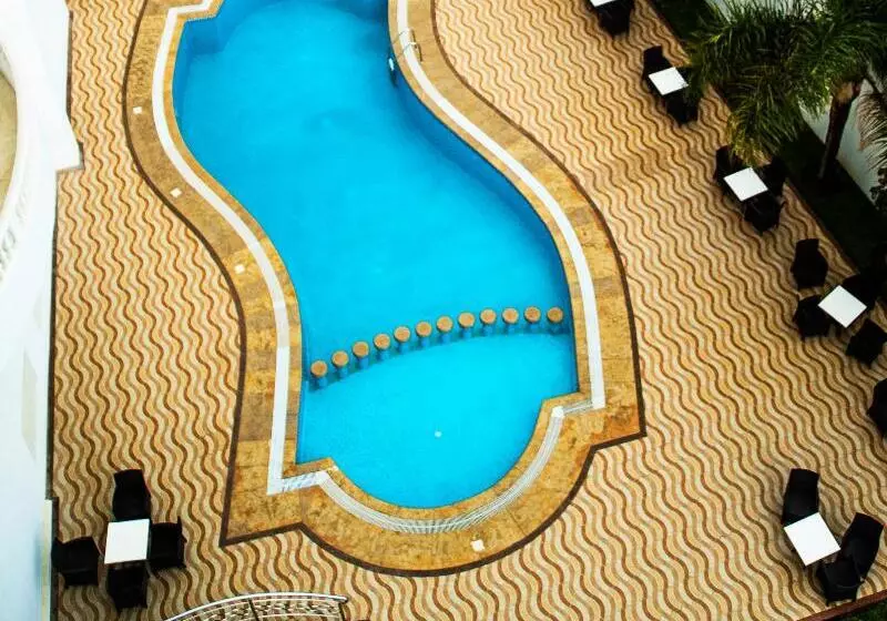 Fotos del hotel Hôtel La Paloma:  2