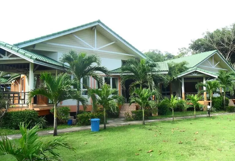 Fotos del hotel Lanta Palm Beach Resort:  25