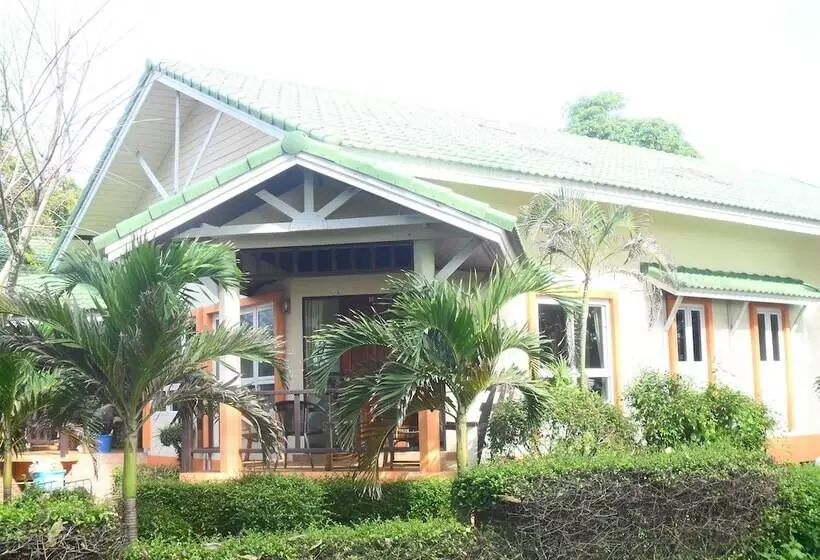 Fotos del hotel Lanta Palm Beach Resort:  15