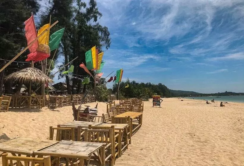 Fotos del hotel Lanta Palm Beach Resort:  13