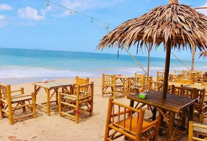 Fotos del hotel Lanta Palm Beach Resort:  18