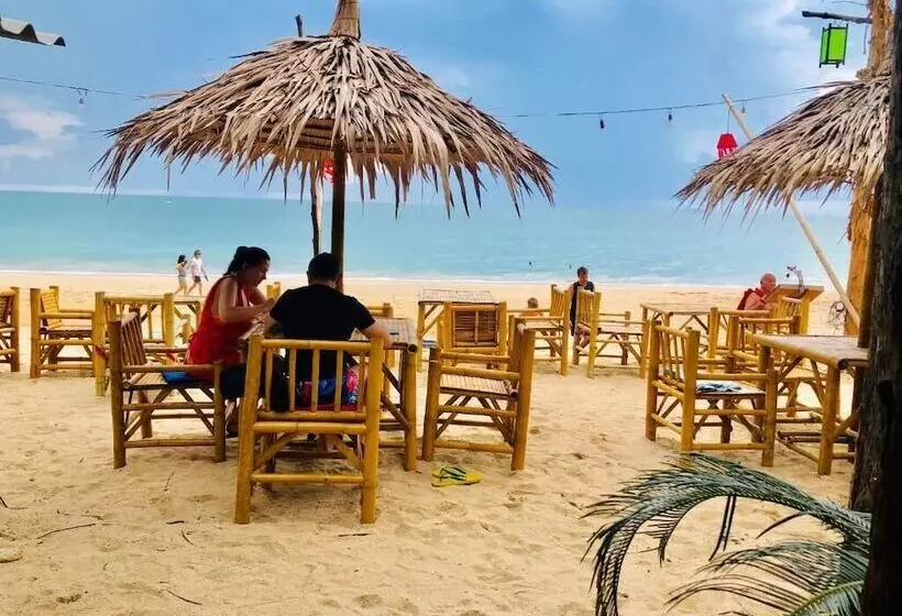 Fotos del hotel Lanta Palm Beach Resort:  16