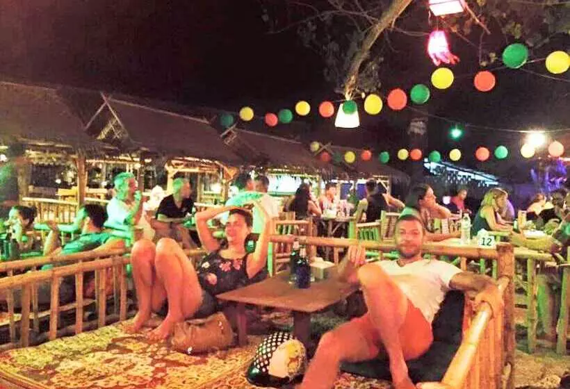 Fotos del hotel Lanta Palm Beach Resort:  8