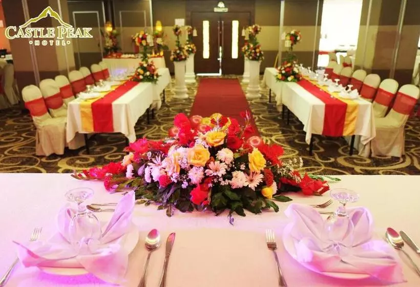 Fotos del hotel Castle Peak   Multiple Use:  24