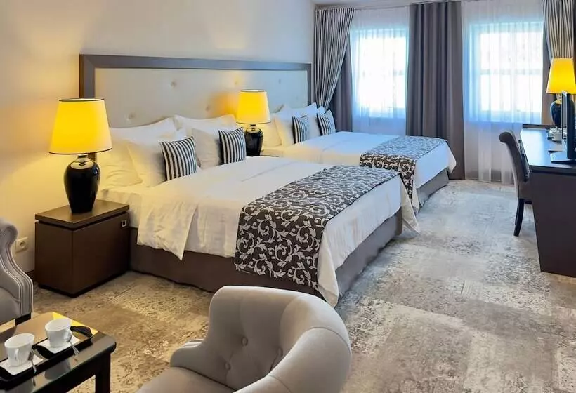 Metropolitan Boutique