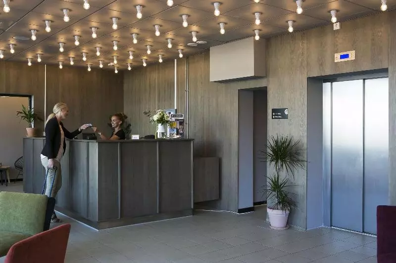 Fotos del hotel Moment Hotels:  3