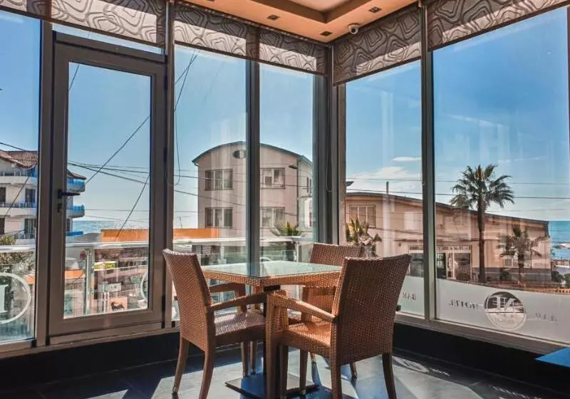 Fotos del hotel Nais Beach:  6