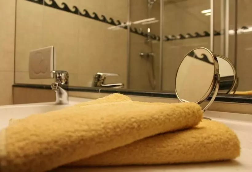 Fotos del hotel Airport Salzburg   Am Salzburg Airport:  8