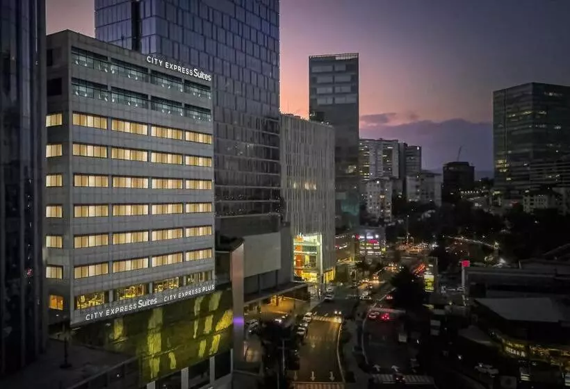 Fotos del hotel City Express Plus Santa Fe:  10