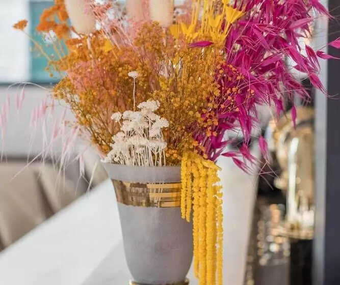 Fotos del hotel Hôtel Cosmopolitain:  12