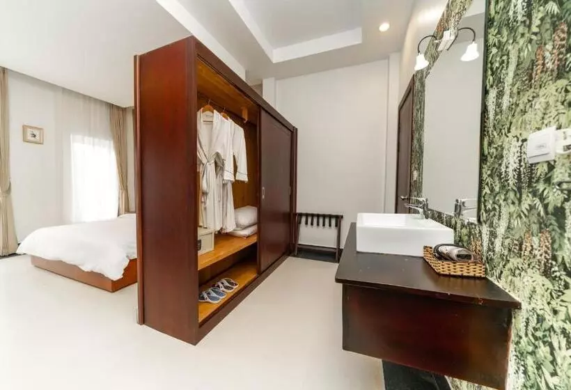 Fotos del hotel Skyline Boutique:  22