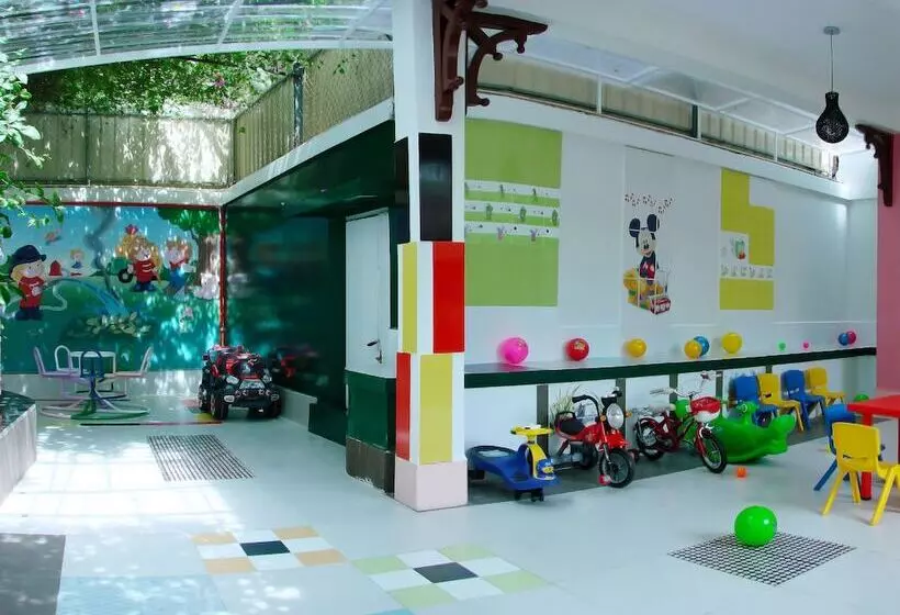 Fotos del hotel Skyline Boutique:  3