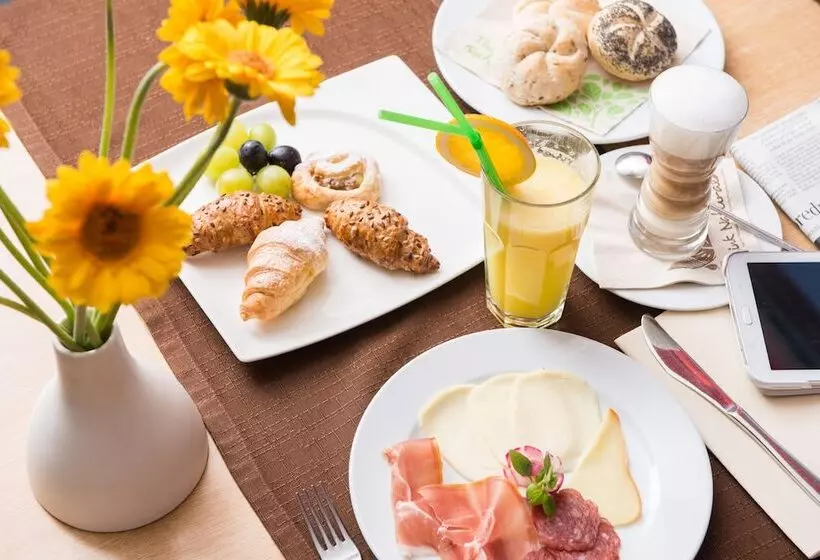 Fotos del hotel B&b Hotel Ljubljana Park:  4