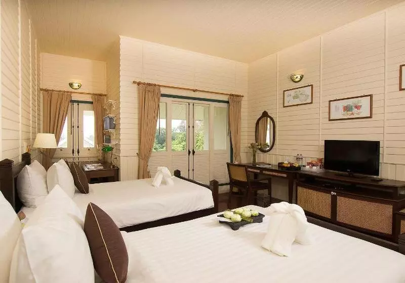 Fotos del hotel Buddy Oriental Riverside Pakkred:  2