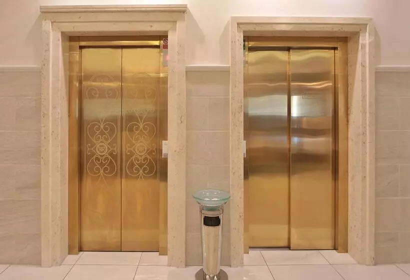 Fotos del hotel Retro Riverside Wellness Resort:  27